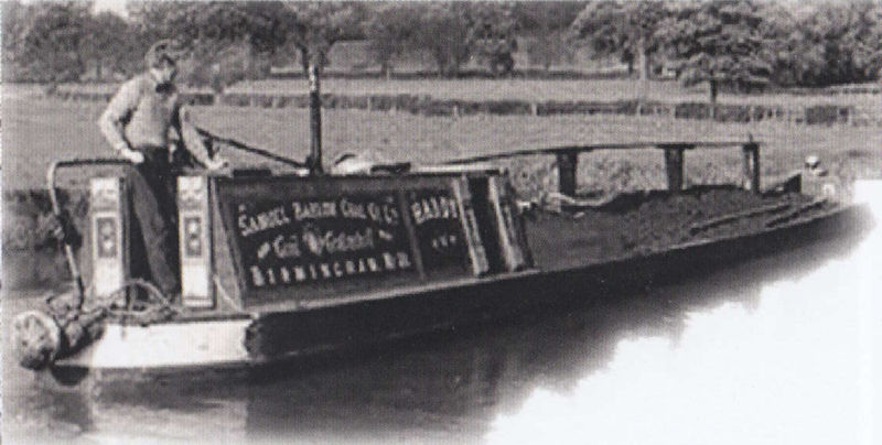 Hardy – Historic Wooden Narrowboat